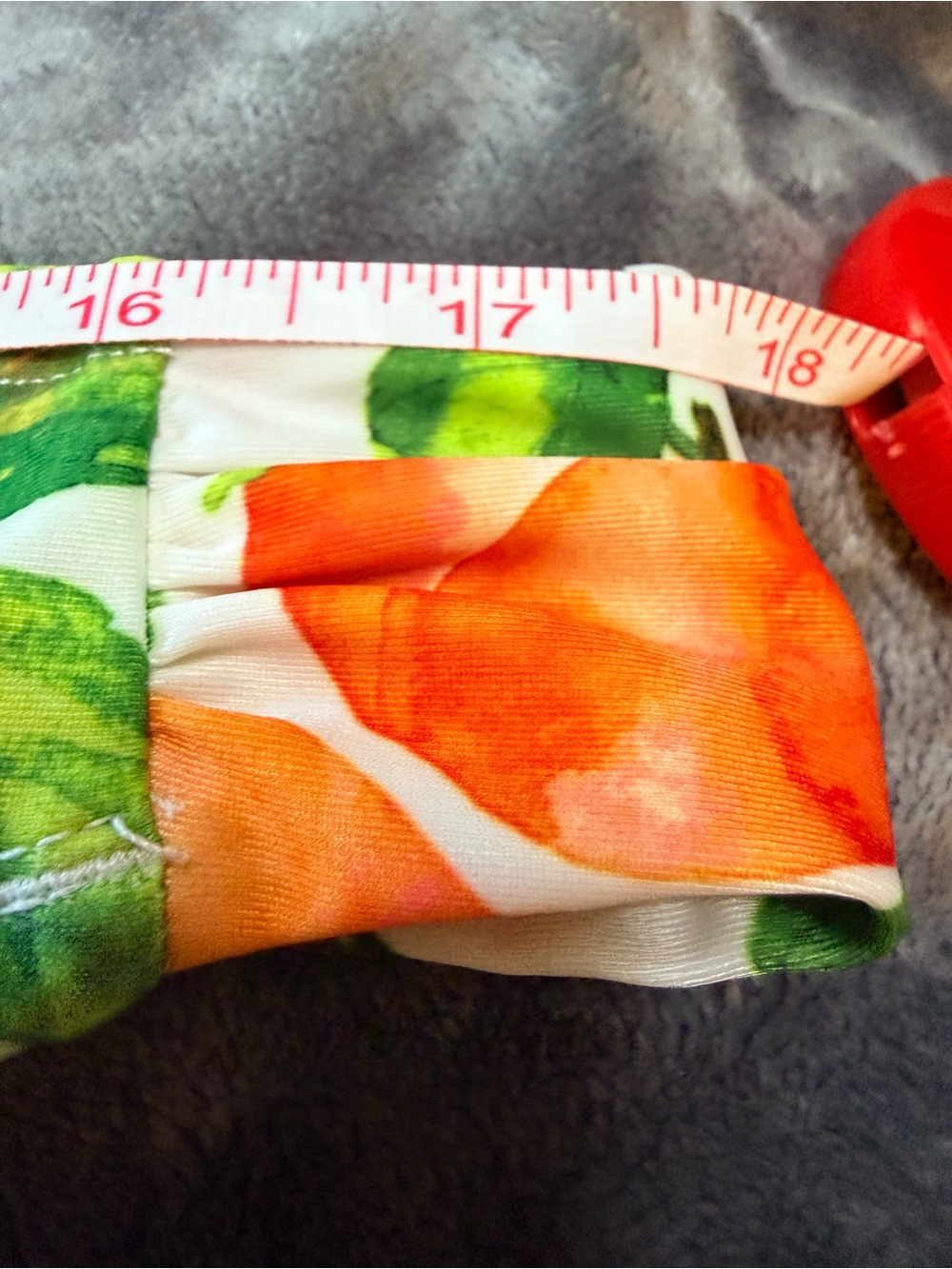 BCBG Paris White Bikini Bottoms with Peach Fruit Print and Leaves -NWT 2X - Picture 5 of 6